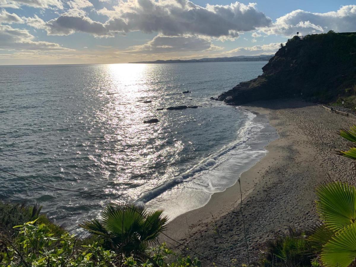 Piso En Zona Tranquila De - Torrequebrada Golf Benalmádena Exterior foto