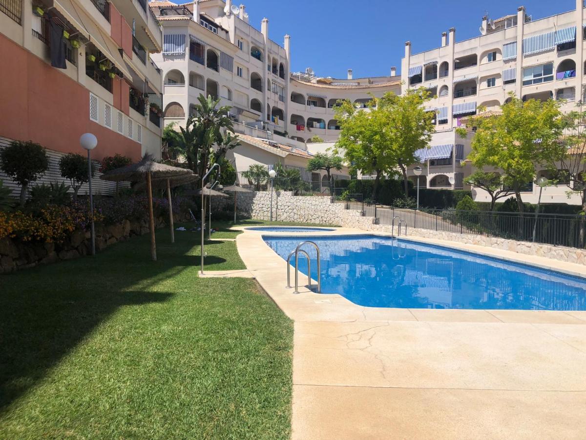 Piso En Zona Tranquila De - Torrequebrada Golf Benalmádena Exterior foto