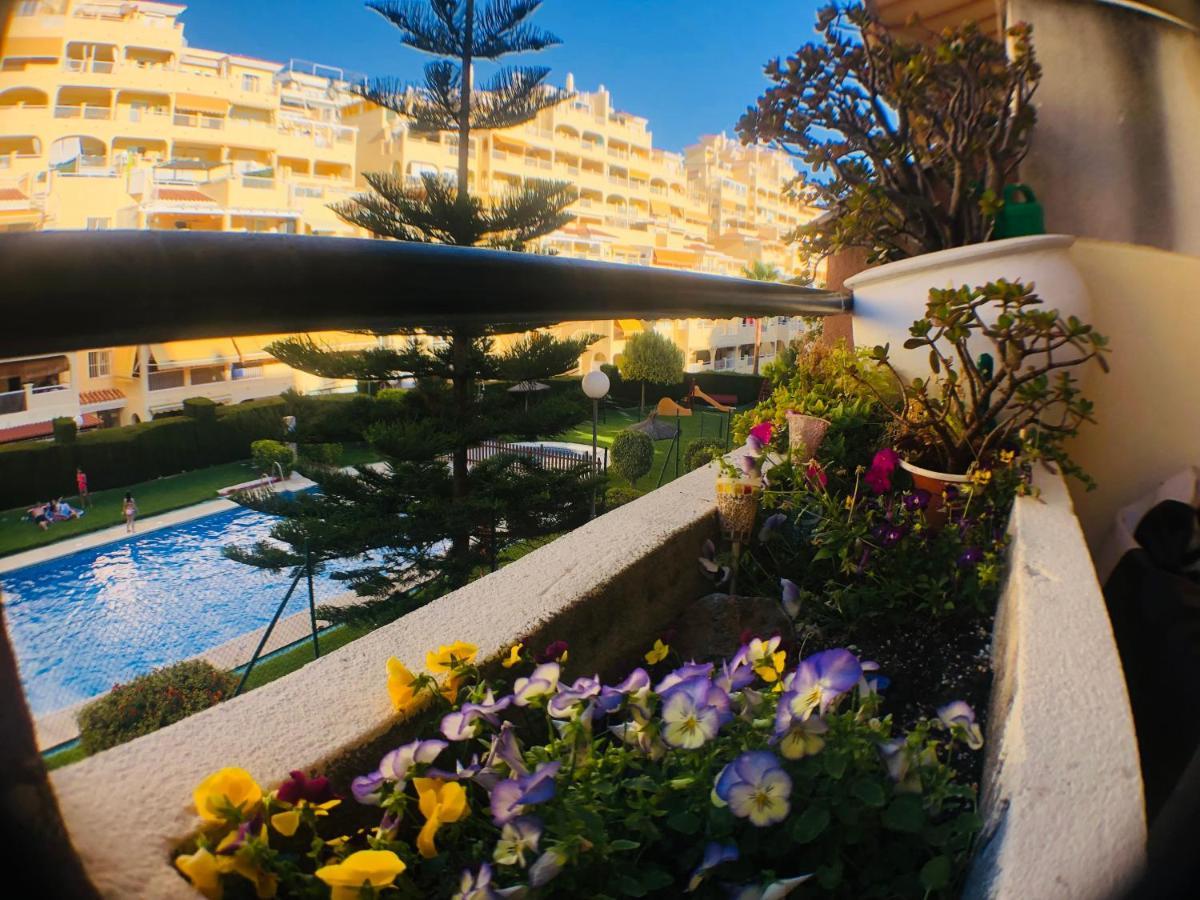 Piso En Zona Tranquila De - Torrequebrada Golf Benalmádena Exterior foto