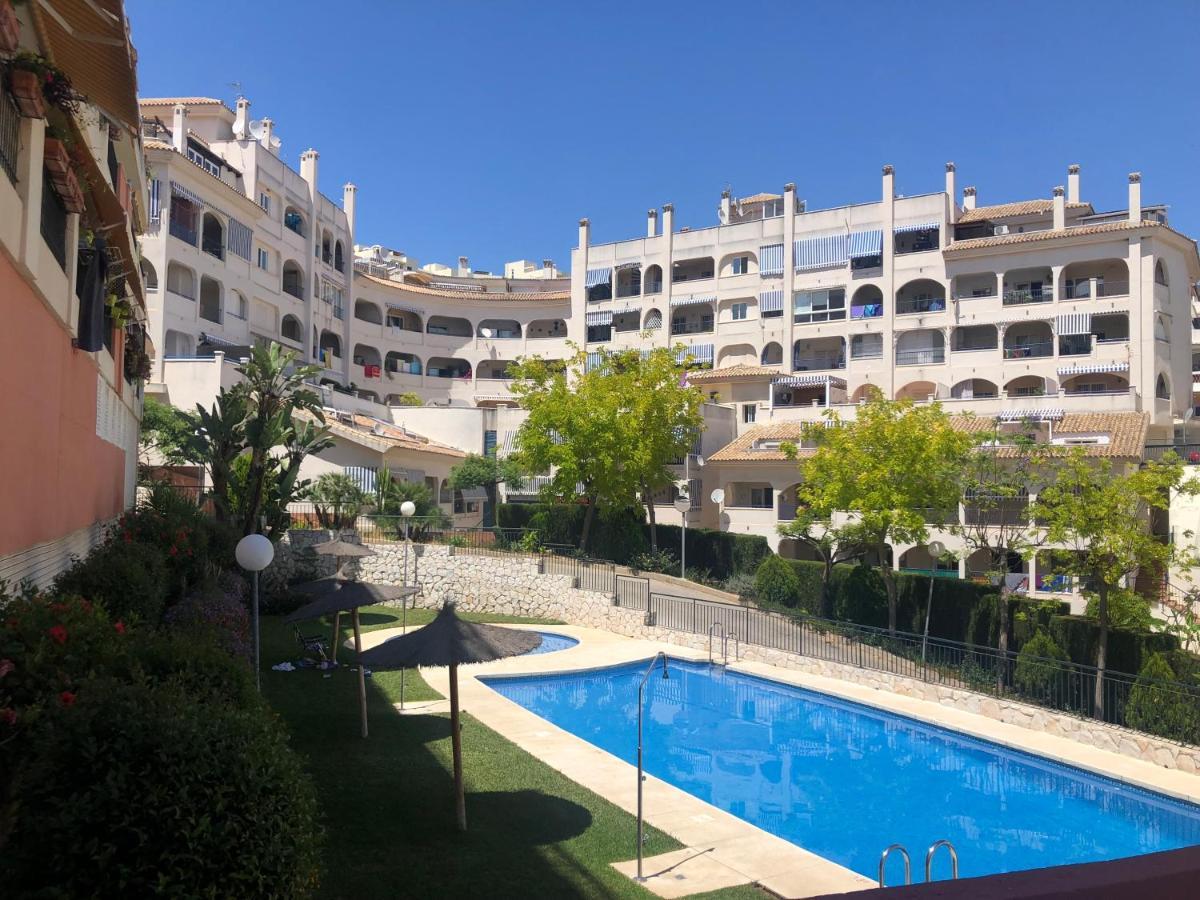 Piso En Zona Tranquila De - Torrequebrada Golf Benalmádena Exterior foto